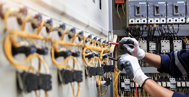 Professional Electrician technician working in Eagle Point, AL